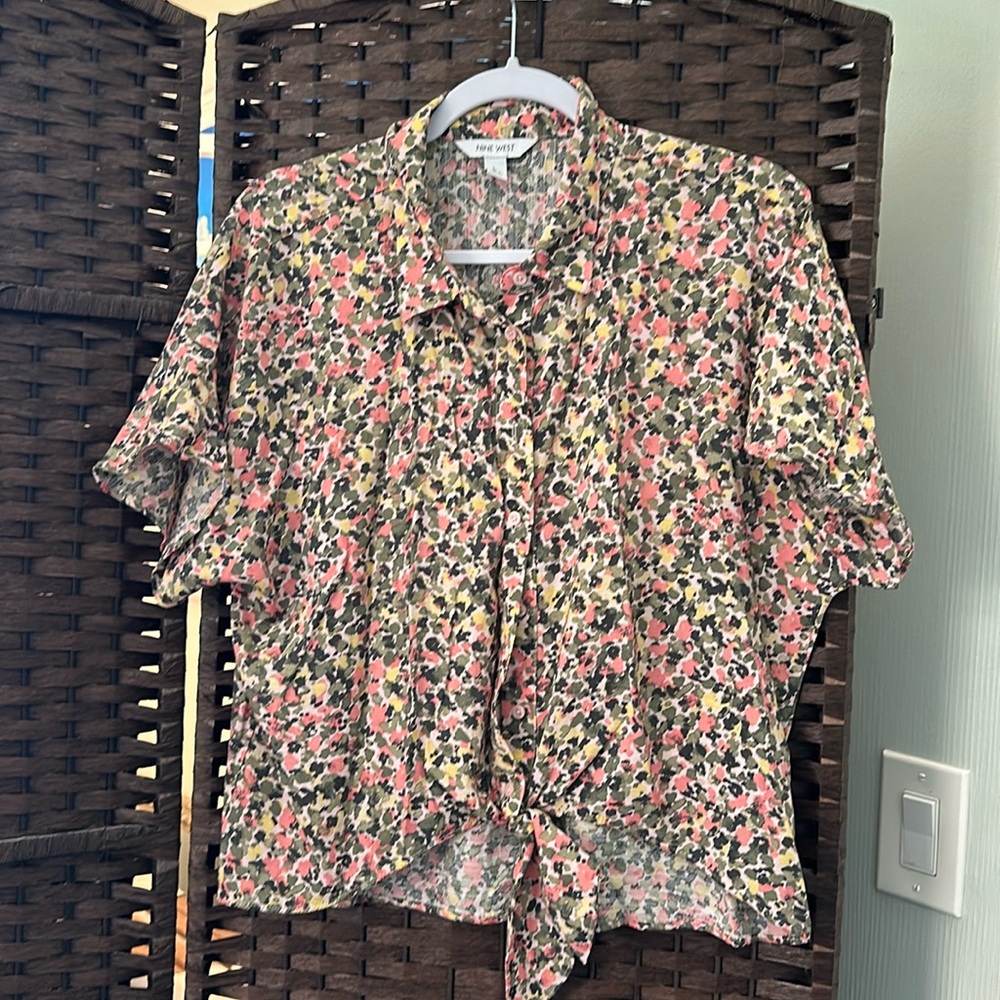 Nine West top